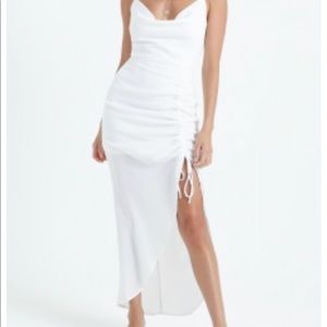 BRAND NEW White Dress perfect for brides